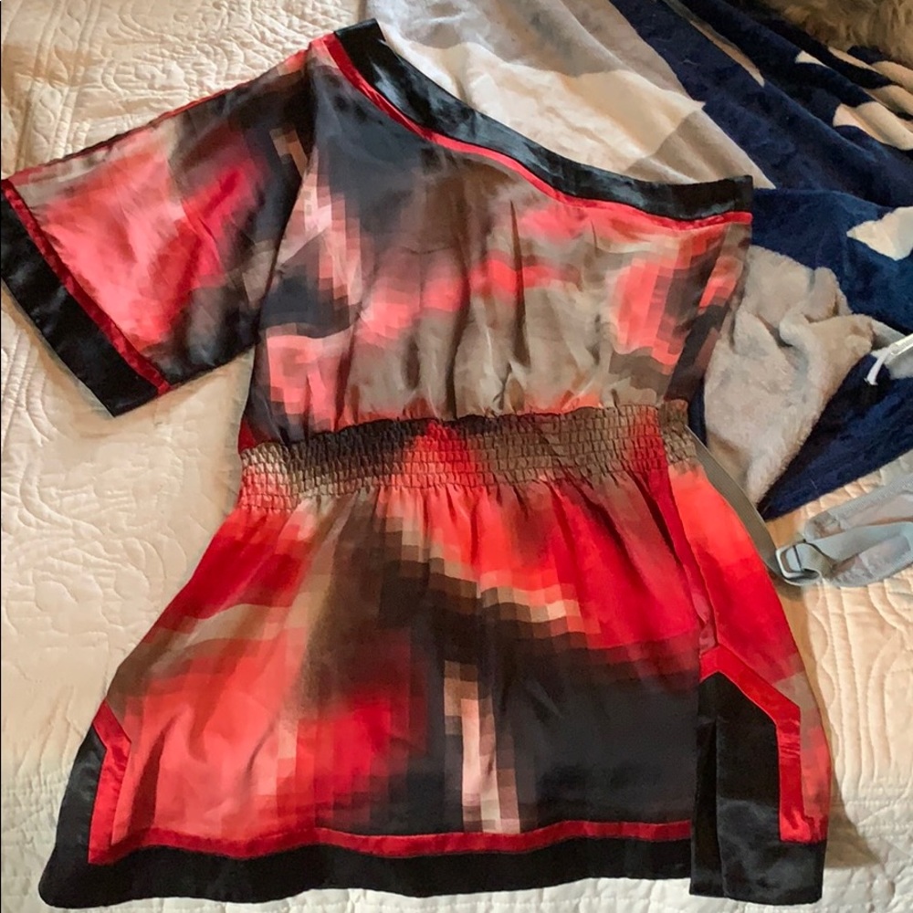 Women’s shirt